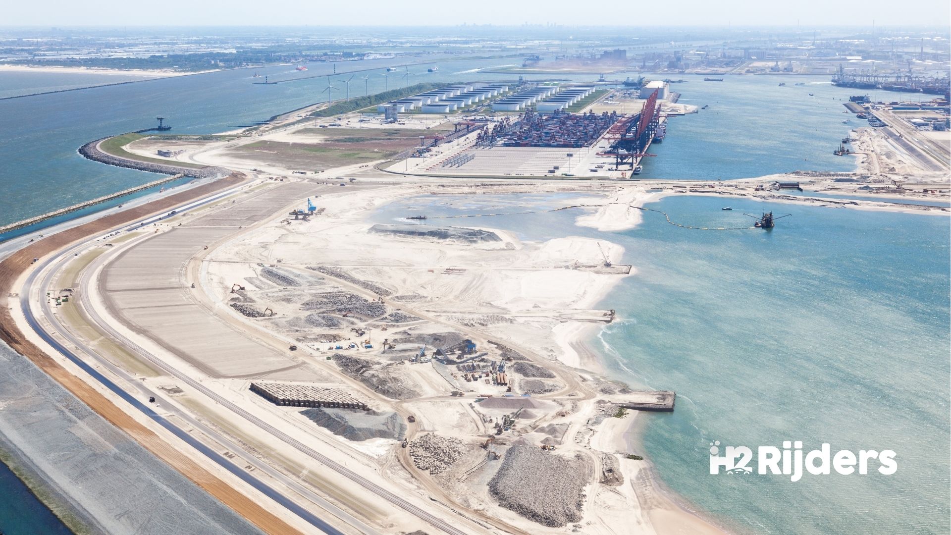 RWE krijgt vergunning voor MaasH2: mogelijk de grootste groene waterstoffabriek van Europa op de Maasvlakte